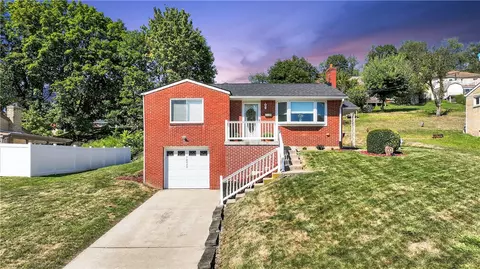 12429 Adams Dr, Irwin, PA 15642