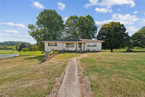 313 Storey Frye Rd, Ruffs Dale, PA 15679