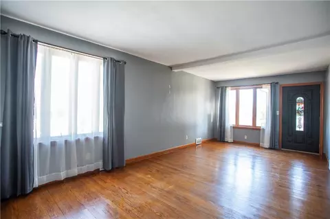 1260 Cascade Rd, Monaca, PA 15061 photo 5