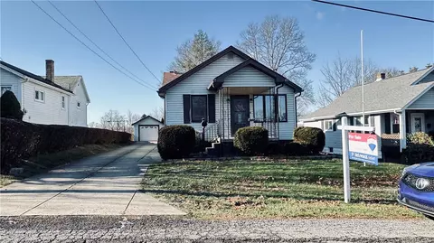 1260 Cascade Rd, Monaca, PA 15061 photo 2