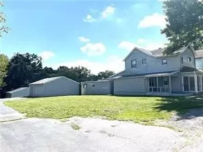 2211 Gilmore St, New Castle, PA 16102