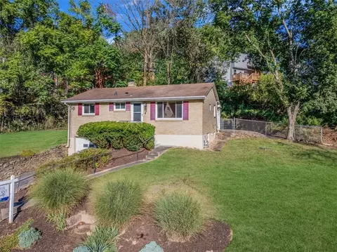 4 Marie Ave, Pittsburgh, PA 15223