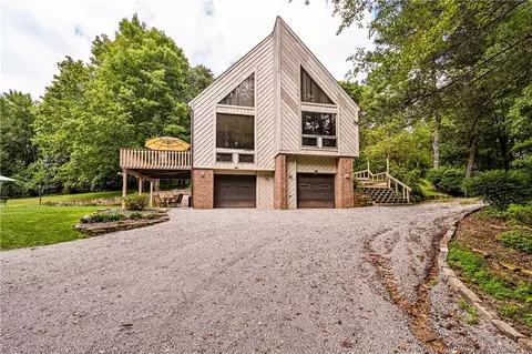 133 Log Cabin Ln, Greensburg, PA 15601