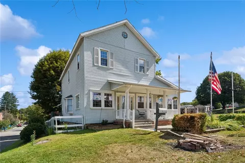 302 Quemahoning St, Boswell, PA 15531