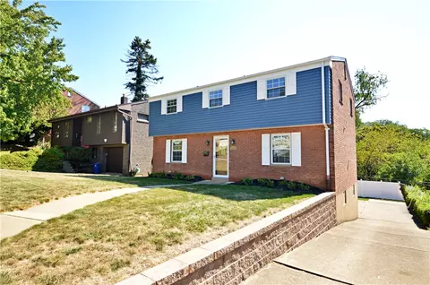 2437 Rose Garden Rd, Pittsburgh, PA 15220