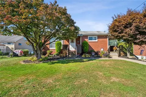 185 Thorn St, Apollo, PA 15613