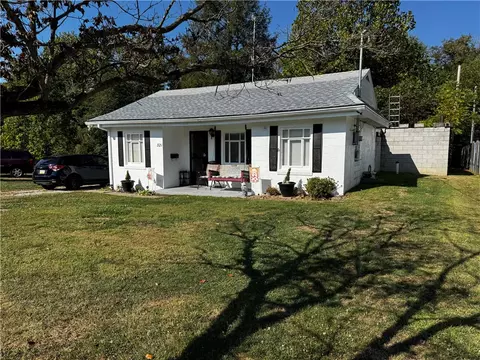321 N Market St, Carmichaels, PA 15320