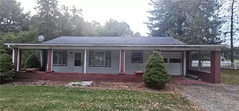3109 Mercer Rd, New Castle, PA 16105