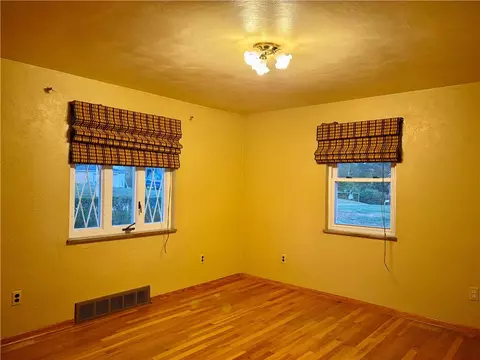 Living - 421 Old Jacks Run Rd, Irwin, PA 15642 photo 2 of 2