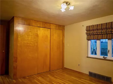 Bedroom - 421 Old Jacks Run Rd, Irwin, PA 15642 photo 3 of 4