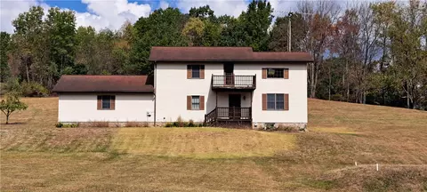 1825 Robertsville Rd, Punxsutawney, PA 15767