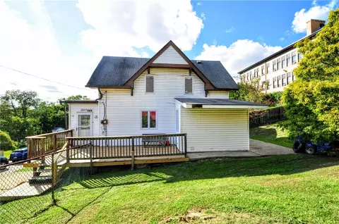 1817 Gray St, Mckeesport, PA 15133