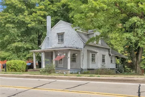 42 Mcgovern Blvd, Crescent, PA 15046