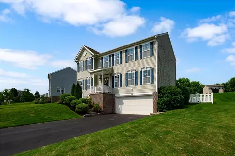 132 Naughton Cir, Evans City, PA 16033