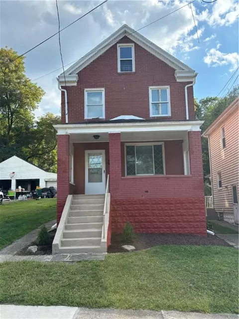 816 8th St, Trafford, PA 15085