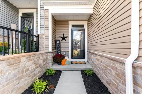 Exterior - 114 Dana Dr, Eighty Four, PA 15330 photo 2 of 8