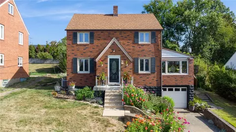 117 Temona Dr, Pittsburgh, PA 15236