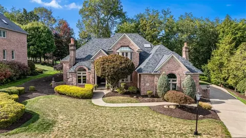 2140 English Turn Dr, Presto, PA 15142