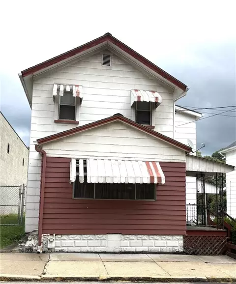 324 Main St, New Kensington, PA 15068