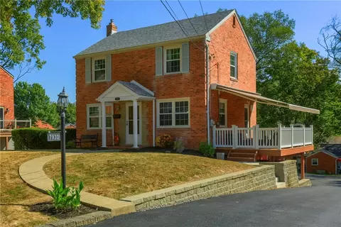 7930 Marmion Dr, Pittsburgh, PA 15237