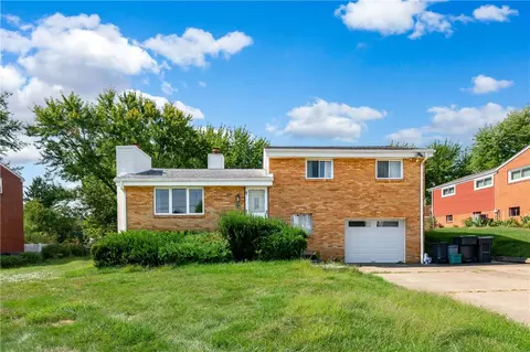 22 Rolling Rd, Cranberry Township, PA 16066