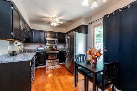 204 Williamsburg Ln, Export, PA 15632 photo 15