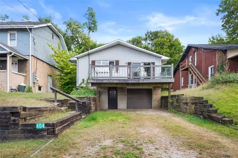 404 Argonne Dr, New Kensington, PA 15068