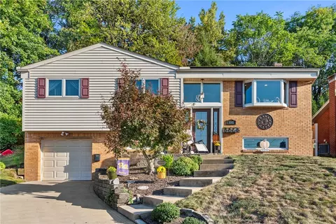 106 Elrose Dr, Pittsburgh, PA 15237