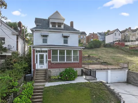 1831 Woodward Ave, Pittsburgh, PA 15226