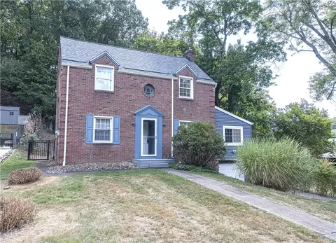 102 Buehner Dr, Pittsburgh, PA 15237