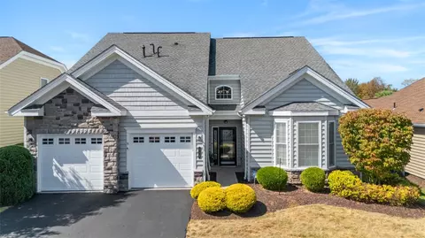 112 Old Glory Ln, Sewickley, PA 15143