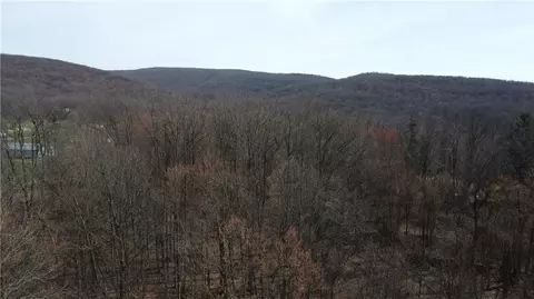 222 Hopwood Coolspring Rd, Hopwood, PA 15445