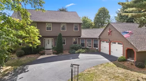107 Pinehurst Dr, Aliquippa, PA 15001