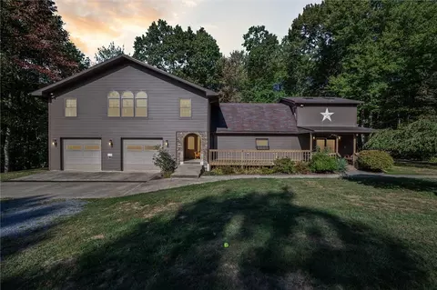 24442448 Dayton Rd, Dayton, PA 16222