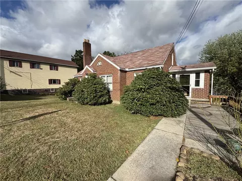 140 Highway St, Yukon, PA 15698