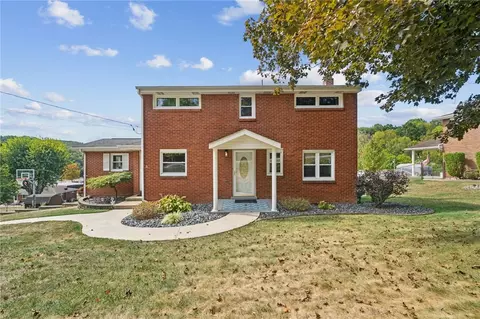 4029 Briarwood Dr, Jeannette, PA 15644