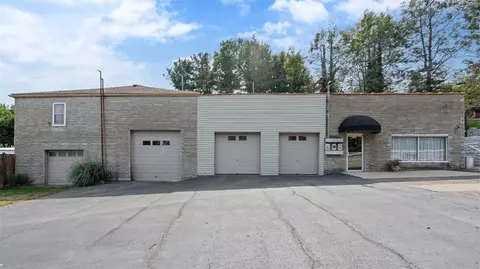 1201 Oakridge Rd, Mcdonald, PA 15057