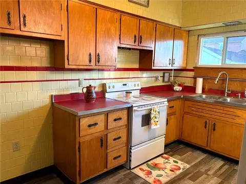 Kitchen - 116 Division Ave, Clairton, PA 15025 photo 1 of 2