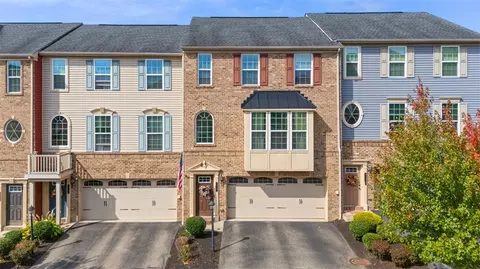 113 Mews Ln, Cranberry Township, PA 16066
