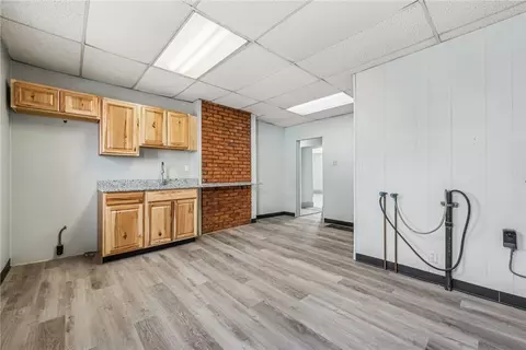 517 Walnut St, Irwin, PA 15642 photo 2