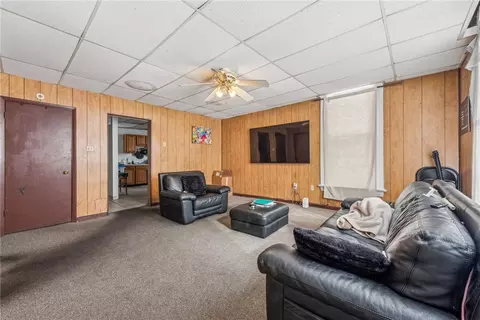517 Walnut St, Irwin, PA 15642 photo 14