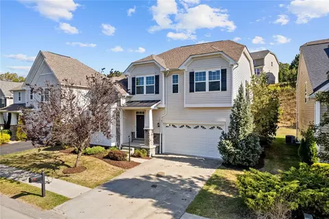 4002 Fieldcrest Dr, Bridgeville, PA 15017