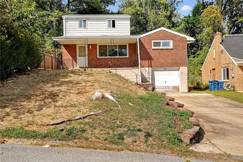380 Tall Tree Dr, Pittsburgh, PA 15235