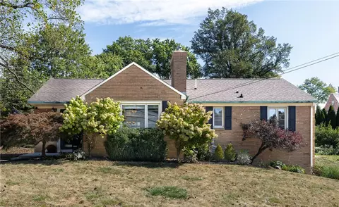 403 Salem Dr, Pittsburgh, PA 15243