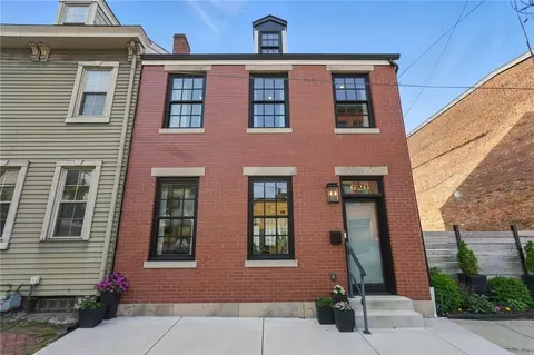 626 Suismon St, Pittsburgh, PA 15212