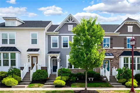 307 Cross Creek Dr, Cranberry Township, PA 16066