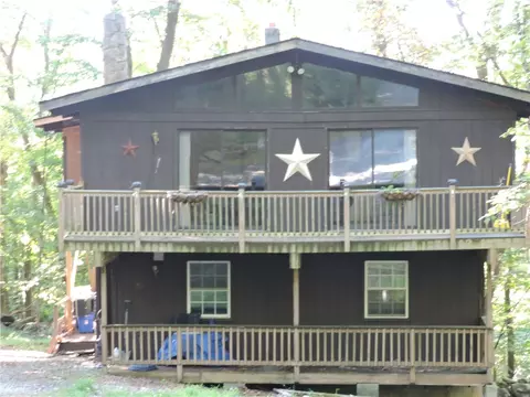 155 Maple Rd, Acme, PA 15610