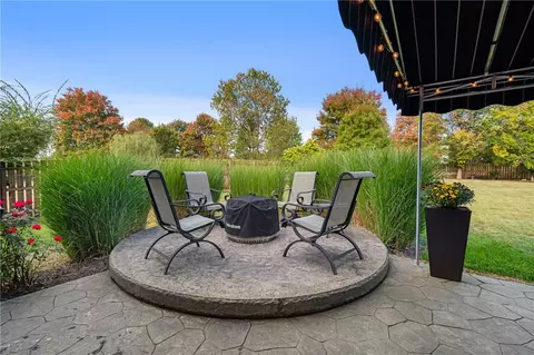 Exterior - 533 Jackson Dr, Apollo, PA 15613 photo 6 of 6
