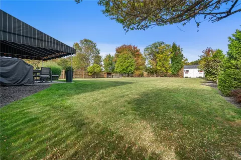 Exterior - 533 Jackson Dr, Apollo, PA 15613 photo 5 of 6