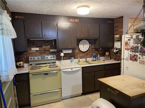 Kitchen - 692 Cedardale Dr, Irwin, PA 15642 photo 1 of 1
